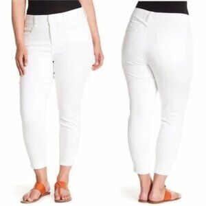 Melissa McCarthy Seven 7 Pencil Distressed Raw Hem White Jeans Size 24W. NWT